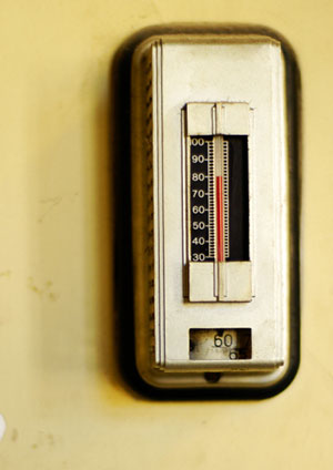 old-thermostat-6084354fa9f70.jpg