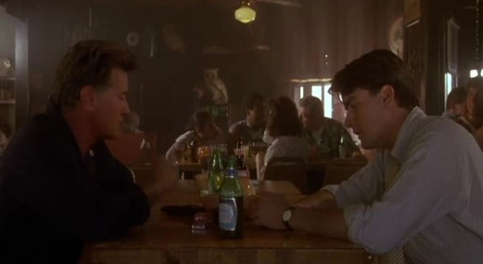 Martin Sheen y Charlie Sheen interpretaron a padre e hijo en Wall Street (1987)