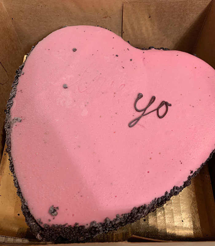 The Ice Cream Cake I Ordered For Valentine’s Day Said “I Love You” But Some Of The Letters Fell Off During Transit