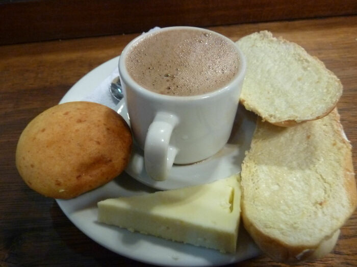 Colombians Drink Hot Chocolate Cheese