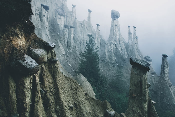 "Earth Pyramids" In South Tyrol, Northern Italy Looks Like An Alien Movie Set