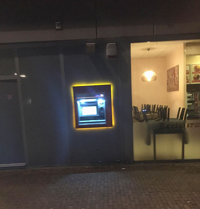 The Lighting On This ATM Make It Look Like A Game Objective