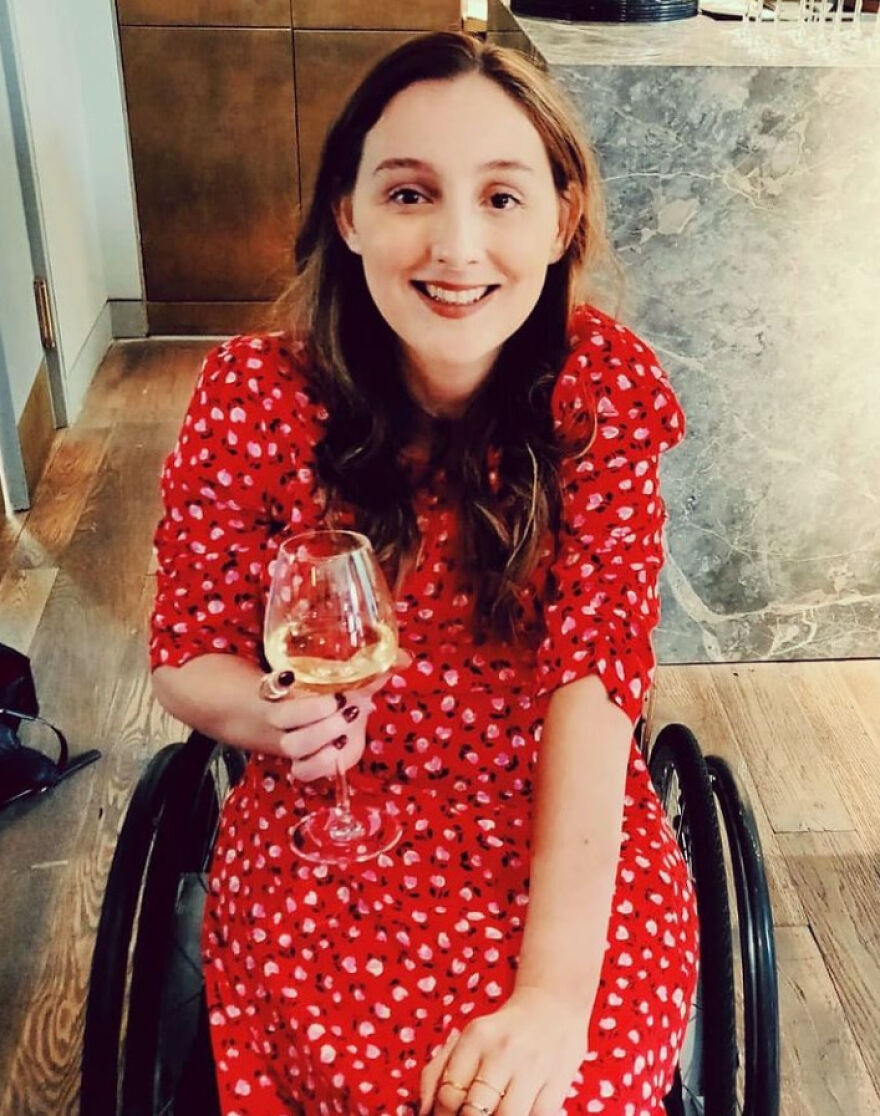 I've Spent 4 Years In A Wheelchair And I Love Fashion
