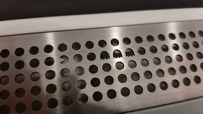 The Air Vents On A Subway In Stockholm Have A Hidden Pacman Easter Egg