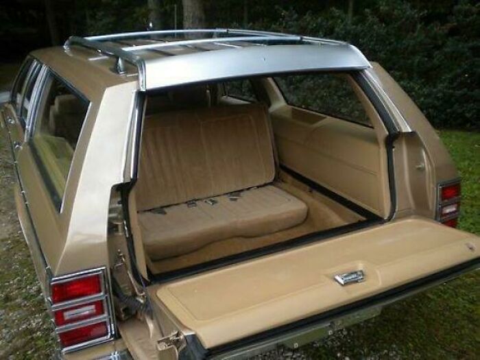 Those Backwards Seats In Station Wagons