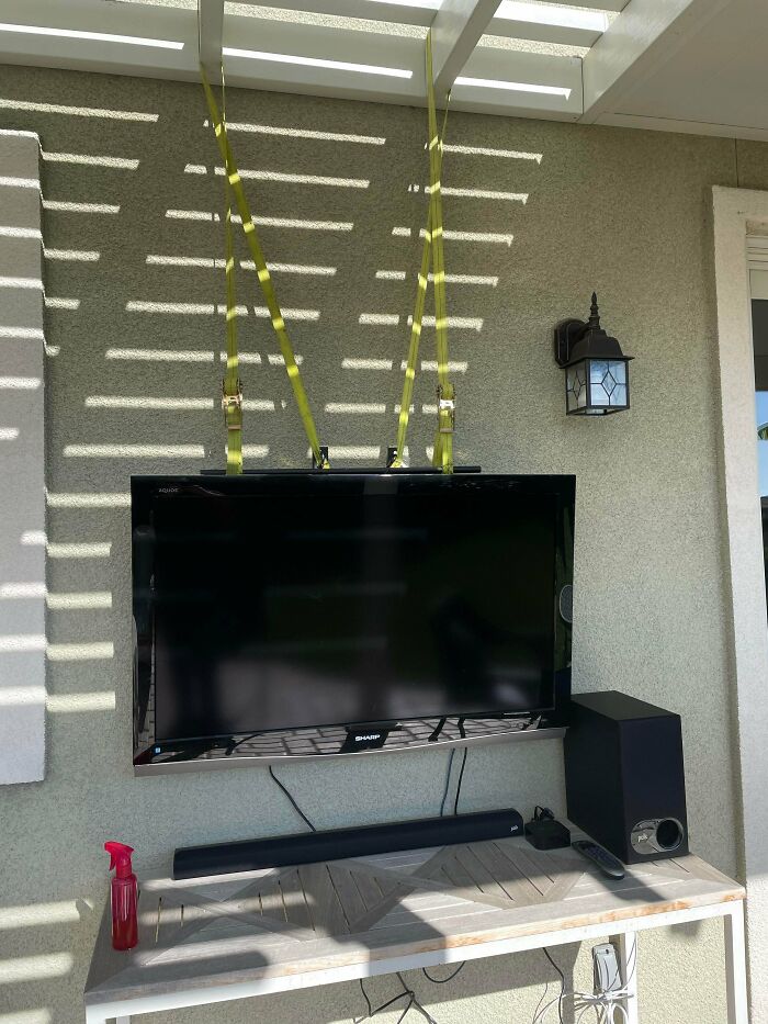 I Wanted An Outdoor Super Bowl Party, But I Threw Away The TV Stand Long Ago