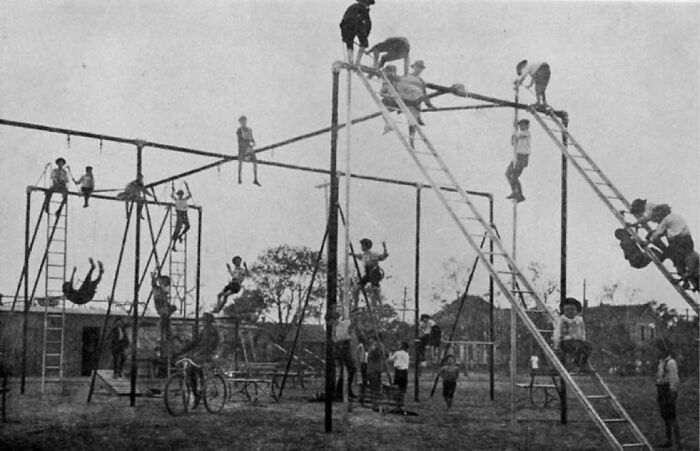 Parque infantil en 1912