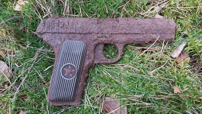 Found This Russian Ww2 Tt-33 Pistol In The Forest