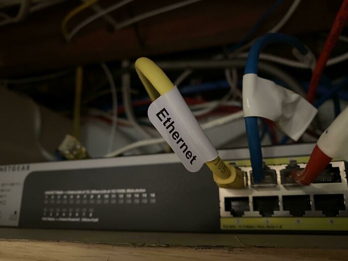 Cable Labeling At My Friend's House Is Far From Helpful