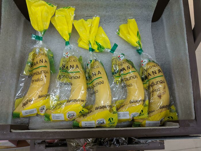 Wouldn't It Be Nice If Fruit Like Bananas Had Their Own Natural Packaging To Help Reduce Plastic Pollution?