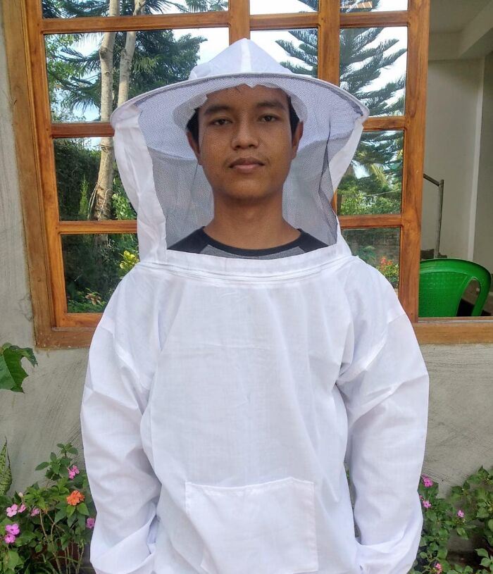 When You Order A Ppe Kit Online But They Send You A Bee Keeper's Suit