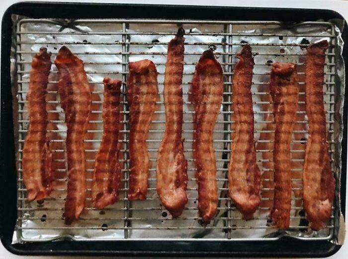 Elevating The Bacon Keeps It Out Of The Grease And Allows Hot Air To Circulate Around The Strips, So They Cook And Crisp Evenly