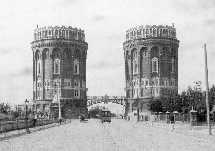 Krestovsky Water Towers, Moscow, Russia. Designed By Maxim Geppener In The Late 19th Century, Demolished In 1939 During The Expansion Of The Motorway