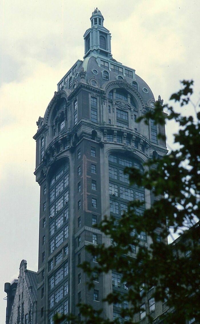 The Singer Building In 1965, Lower Manhattan, New York, Just Three Years Before Its Demolition. Built In 1900, It Was The Tallest Building In The World For A Short Period Of Time At 205 Meters (674 Ft)