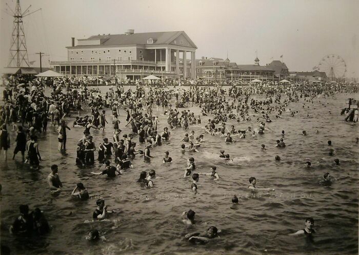 Nothing, I Repeat, Nothing In This Photo Of Midland Beach In Staten Island, New York Remains. Torn Down Probably Before Wwi, Any Building That Did Survive Was Severely Affected By The 1938 Hurricane, Economic Hardship, Or General Stagnation Of The Area When The Borough Became Residential