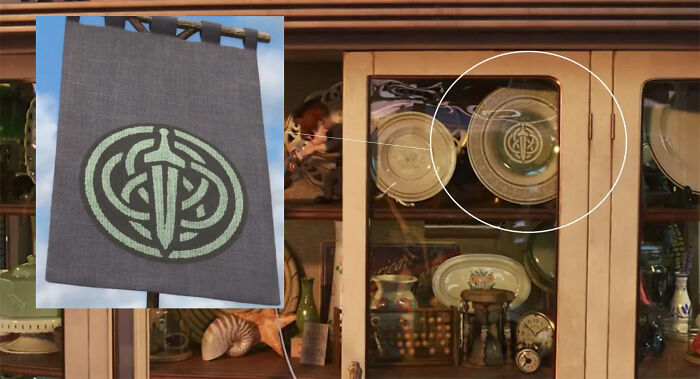 In Toy Story 4 (2019), A Plate At The Antique Store Has The Emblem Of Merida's Clan From Brave (2011) On It