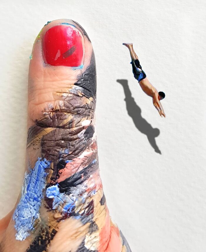 Artist Uses His Hands As A Canvas To Show His Hidden Worlds (39 Pics)