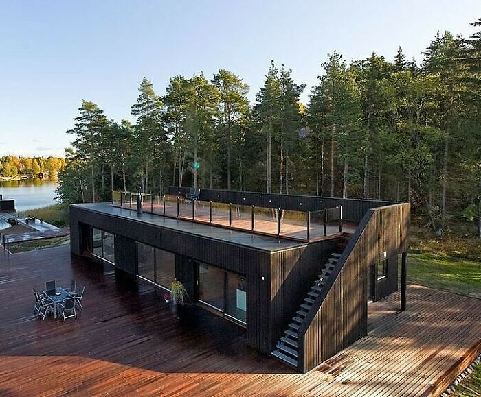 Houses-From-Recycled-Shipping-Containers