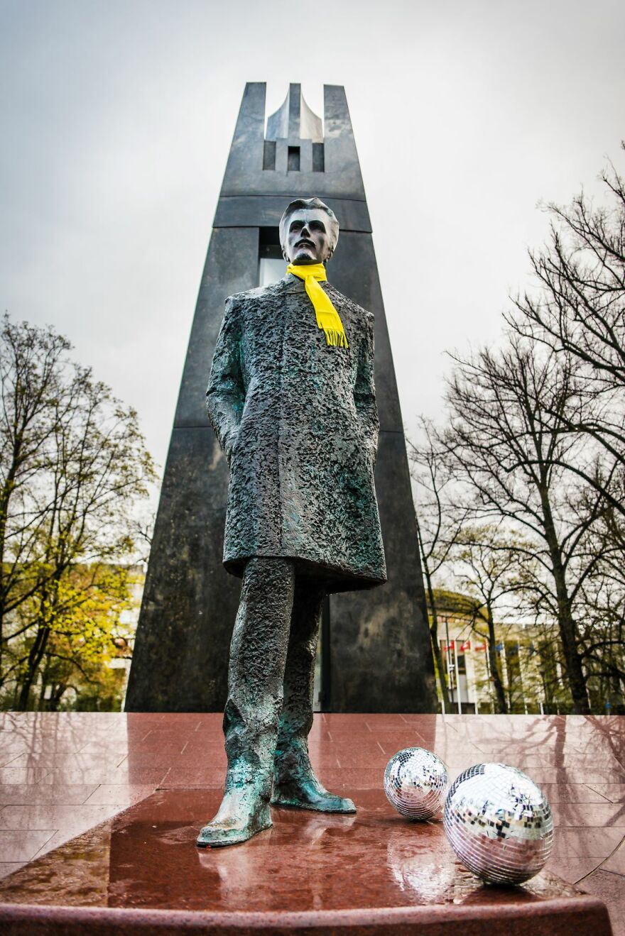 Eurovision Makeover: Vilnius Dresses Its Statues To Match Lithuanian Eurovision Entry Style