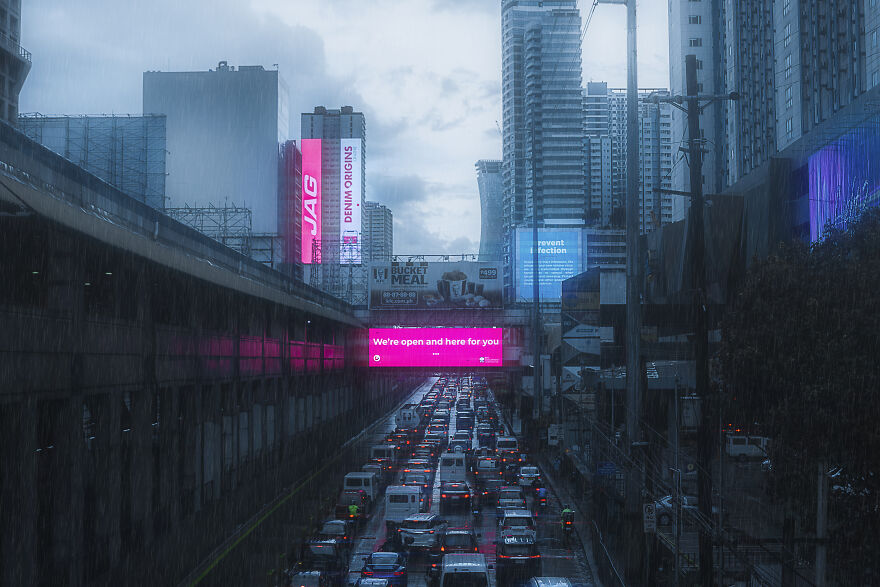 You Can See That I'm Trying To Make Daytime Cyberpunk A Thing - And This Dystopian Scenery At Edsa-Mandaluyong Is A Perfect Fit For It