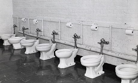 Row-of-Toilets-006-609fd1e1d9f9b.jpg