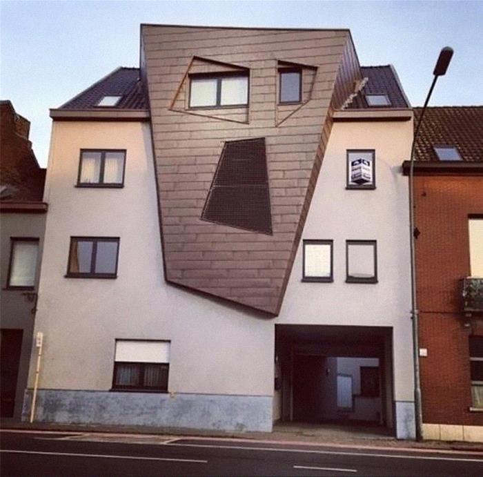¡Te voy a dar pesadillas! Edificio residencial en Bélgica