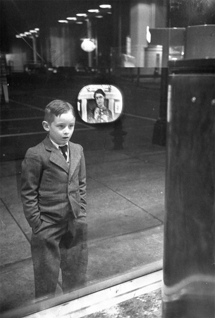 A Boy's Reaction Staring At A TV Screen For The First Time (1948)