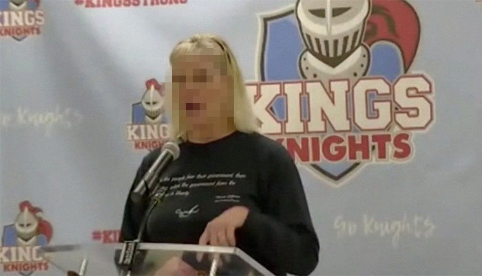 "Absolute Embarrassment": Parents Are Beyond Mad After Ohio School Pupils Elect A Lesbian Couple As Prom King And Queen
