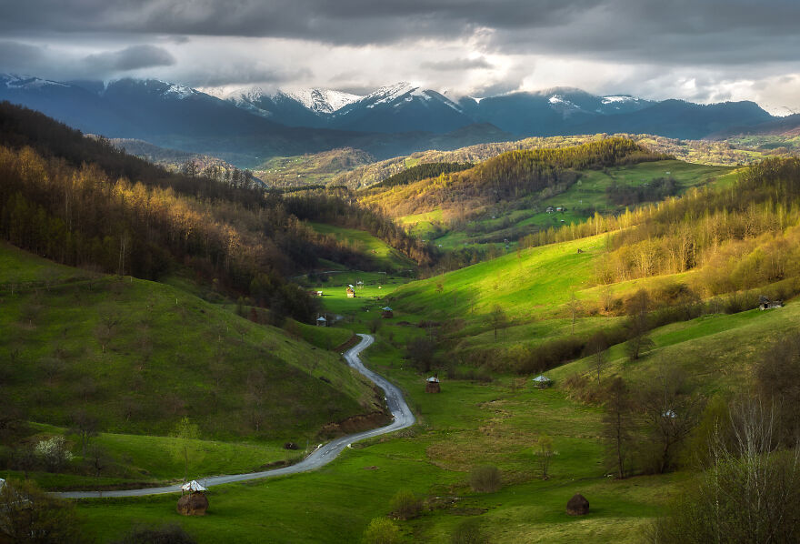 This Is How Spring Looks Like In Romania In My 21 Photos