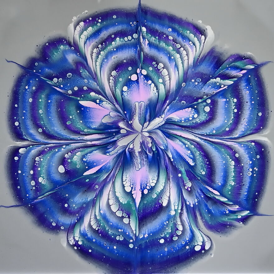 Floetrol And Glue Pouring Medium ~ Reverse Flower Dip ~ Acrylic Pouring ~ Fluid Art Painting Floetrol And Glue Pouring Medium ~ Reverse Flower Dip ~ Acrylic Pouring ~ Fluid Art Painting