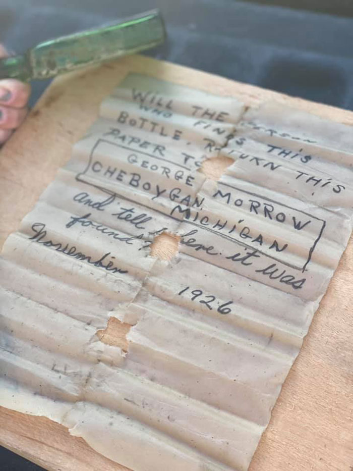 Woman Finds Sunken Message In Bottle From 1926 Addressed To One George Morrow, The Internet Helps Find Surviving Relatives