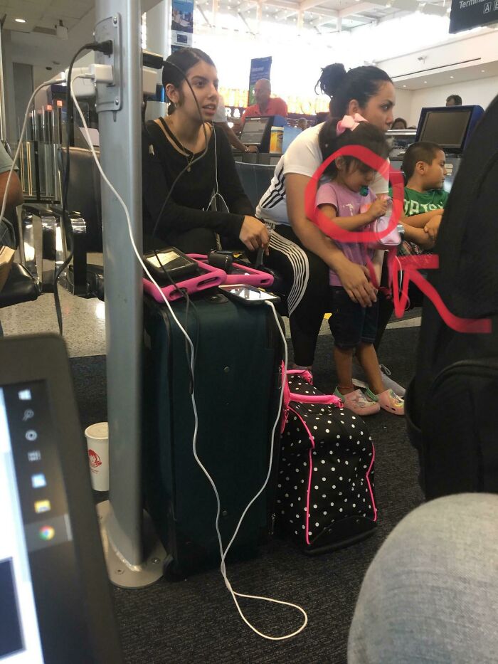 We’re In A Crowded Terminal And This Toddler Wouldn’t Stop Crying And Screaming, So Her Mom Gave Her A Whistle To Play With