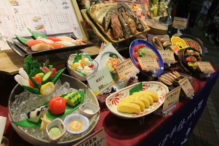 Japan's Incredibly Life-Like Plastic Restaurant Menu Displays