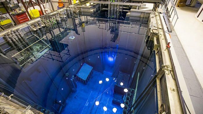 Nuclear Reactor Cooling Pool
