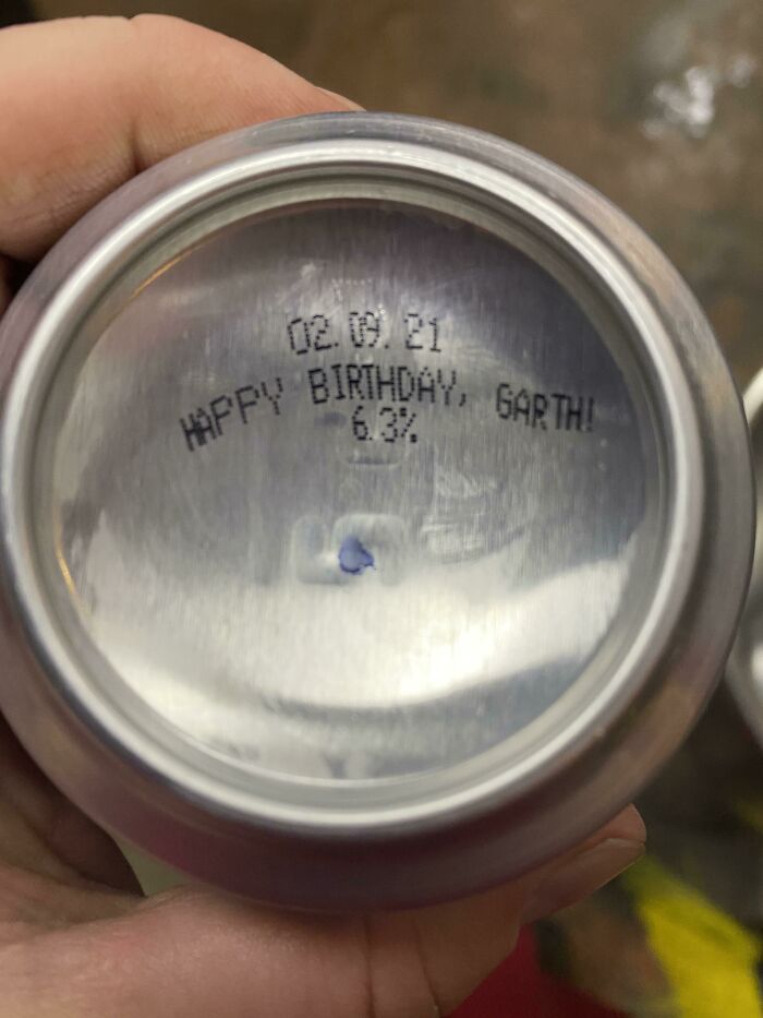 ¡Feliz cumpleaños a quien sea Garth!