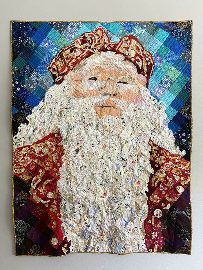 Hice esta colcha artística de Dumbledore con retazos de mis telas. 48" x 64"