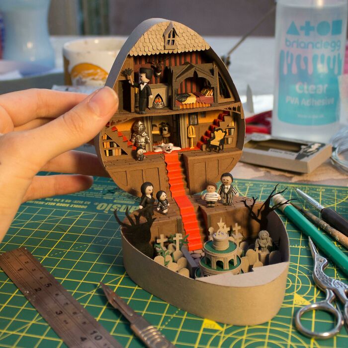 I Spent Way Too Long On This.. Addams Family ‘Polly Pocket’ Style Playset 