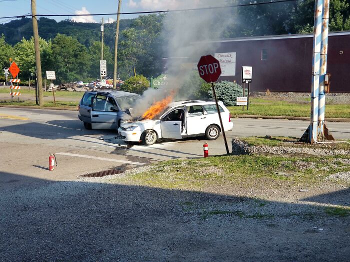 Drunk Driver Turned Directly In Front Of My Van. Tried To Run And Rev His Engine But Only Succeeded In Setting His Car On Fire. Also Wasn't Wearing A Seatbelt. Don't Drink And Drive Kids