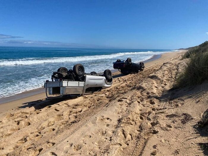 Two Idiots Take Their 4x4s Sunbathing On The Beach