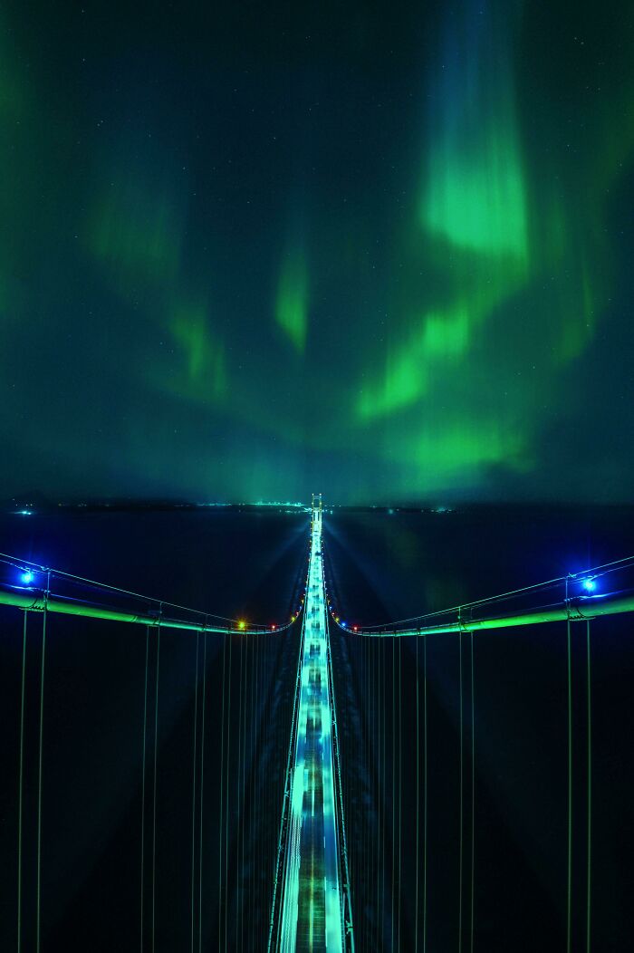 Aurora boreal desde la cima del puente Mackinac