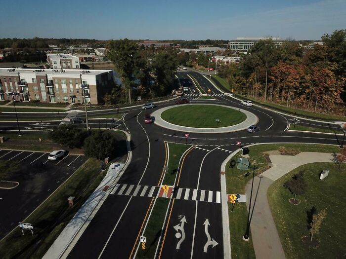 Since 1998, Carmel, Indiana, A Suburb Of Indianapolis, Has Replaced Almost All Of Its Signalized Intersections With Roundabouts. They Have 125 Now And Plan To Reach 140
