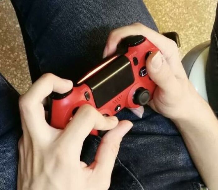 The Way My Friend Holds The Controller