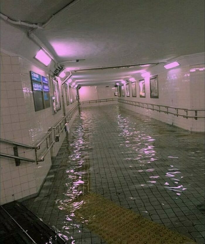 40 Pics Of Slightly Unsettling Liminal Spaces Bored Panda