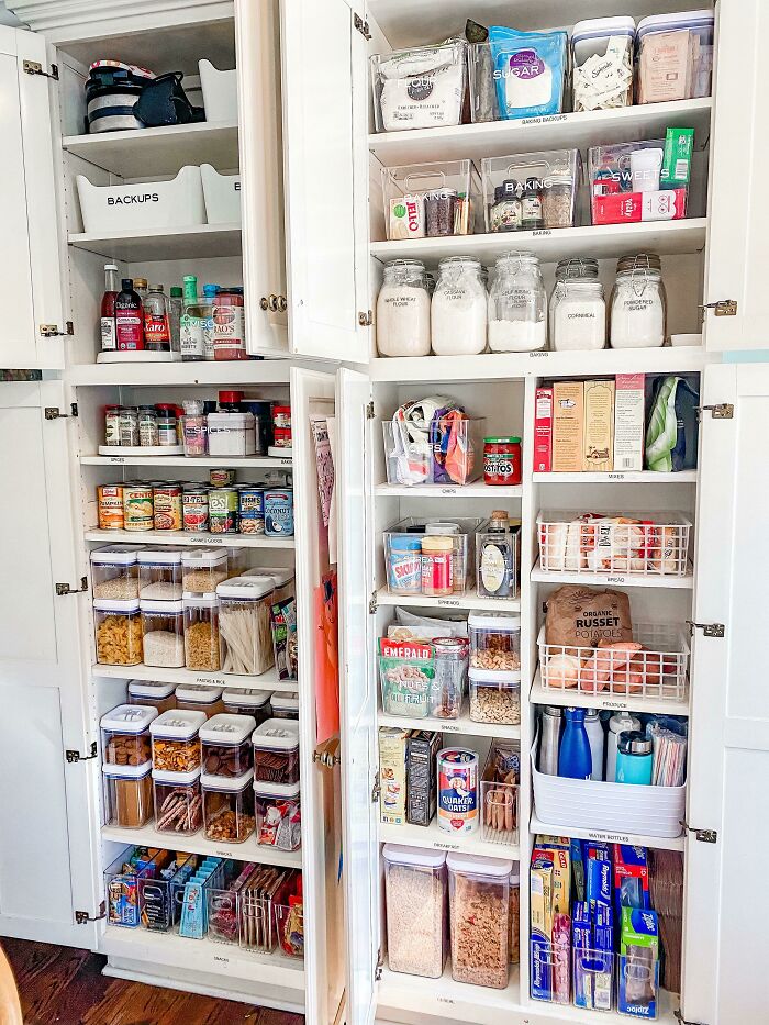 Who Says You Need A Walk In Pantry To Be Organized?