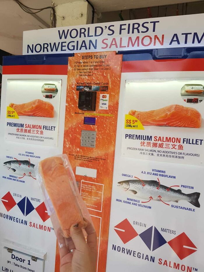 Un sabroso trozo de salmón en este cajero automático de salmón en Singapur