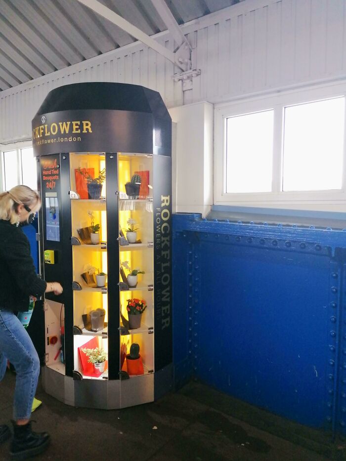 Plant Vending Machine, Seen At Clampham Station In London RSL Top 50 unusual vending solutions