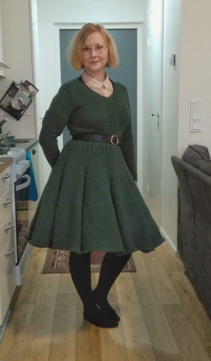¡Desearía tener una cámara mejor y/o más luz para presumir este vestido! Patrón clásico de 1958 (con algunas modificaciones) 