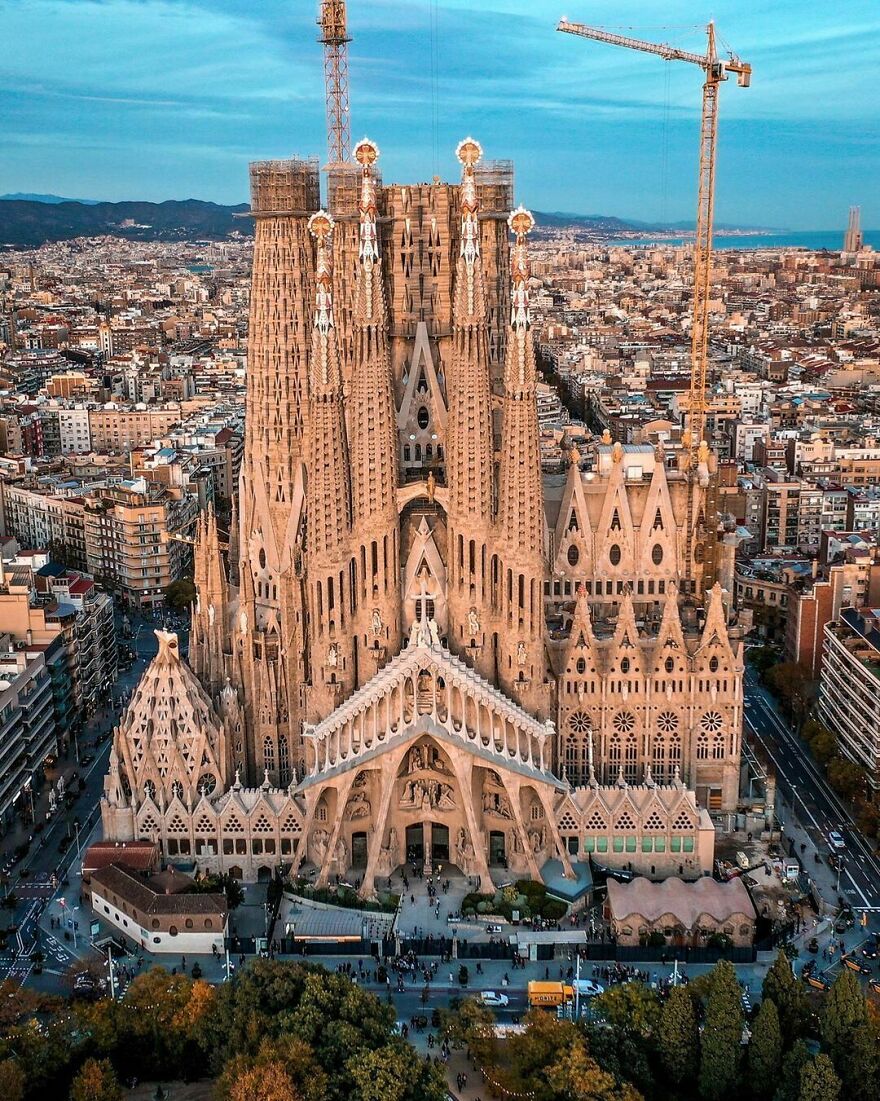 Basílica De La Sagrada Família In Barcelona, Catalonia, Spain