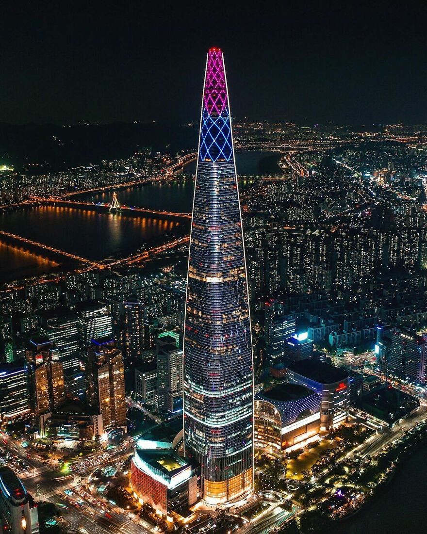 The Lotte World Tower In Seoul, South Korea