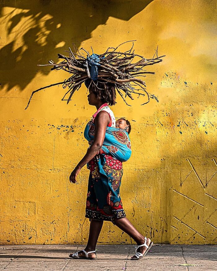 Everyday Life In Mozambique Through The Lens Of A Talented Photographer 60Dad3B83A7A8 700